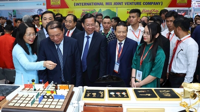 700 world-leading business and organization leaders attend tourism fair