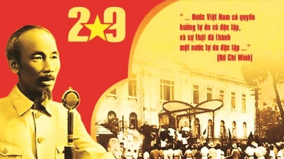 Lãnh tụ Hồ Chí Minh với Cách mạng Tháng Tám