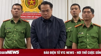 Former Director of the Department of Registration directed to divide the bribe money to himself with the highest amount