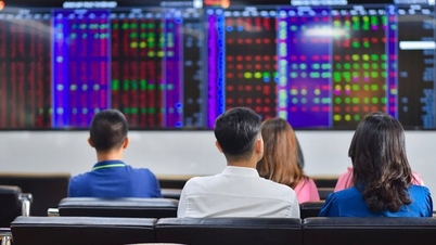 Cổ phiếu ngành chứng khoán "đón sóng"