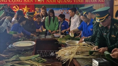 កញ្ញា H'Hen Nie រួមដៃគ្នាថែរក្សាបុណ្យតេតជូនប្រជាពលរដ្ឋនៅតំបន់ព្រំដែន Dak Lak