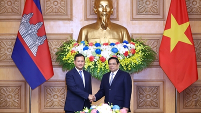 នាយករដ្ឋមន្ត្រី Pham Minh Chinh ជួបពិភាក្សាការងារជាមួយលោក ហ៊ុន ម៉ាណែត នាយករដ្ឋមន្ត្រីនៃព្រះរាជាណាចក្រកម្ពុជា។