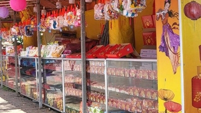 Bánh trung thu giảm giá vì sợ ế, lồng đèn Labubu lên ngôi