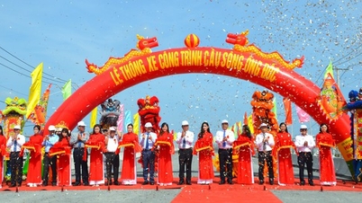 Phó thủ tướng Lê Minh Khái dự lễ thông xe cầu sông Ông Đốc