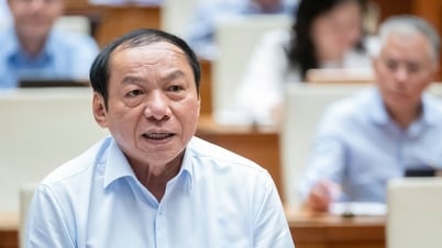 រដ្ឋមន្ត្រី Nguyen Van Hung៖ ក្រសួងមិនផលិតផលិតផលទេសចរណ៍ពេលយប់សម្រាប់មូលដ្ឋានទេ។