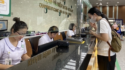 Hết cảnh chen chân chờ khám ở Bệnh viện Bạch Mai