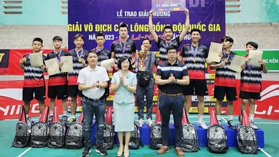 ក្រុមកីឡាវាយសីរបស់កងទ័ពបុរសបានយកឈ្នះទីក្រុងហូជីមិញដោយបញ្ចប់ការស្រេកឃ្លានមាសរបស់ពួកគេបន្ទាប់ពីរយៈពេល 20 ឆ្នាំ។