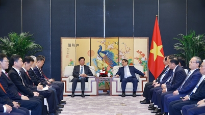 Thủ tướng Phạm Minh Chính tiếp Chủ tịch Quảng Tây (Trung Quốc)