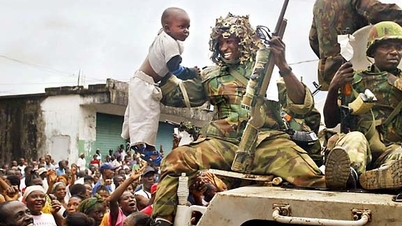 Khối ECOWAS là gì và đã từng can thiệp quân sự vào những nước nào?