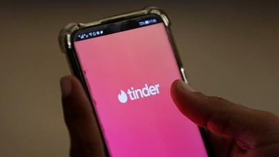 Company gives employees time off to find 'other half' on Tinder
