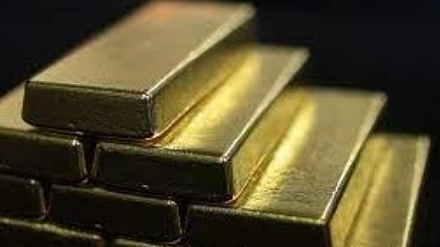 Gold price suddenly retreats "behind the scenes", SJC is "alone in the market", Vietnamese people no longer favor gold?