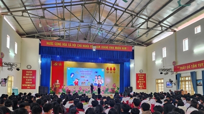 កម្មវិធីអប់រំហិរញ្ញវត្ថុ "ឆ្លាតជាមួយលុយ" មកដល់សិស្ស Tuyen Quang