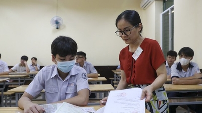 Ho Chi Minh City continues to propose choosing foreign language as the third subject for the 10th grade entrance exam.