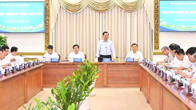 ពិភាក្សា​អំពី​ដំណោះស្រាយ​របកគំហើញ​ដើម្បី​លើក​កម្ពស់ “សុខភាព” សេដ្ឋកិច្ច​ទីក្រុង​ហូជីមិញ