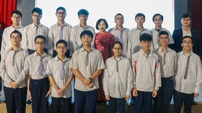 Ams2 គ្រប់គ្រងចំនួនរង្វាន់ទីមួយផ្នែកគណិតវិទ្យា និងភាសាអង់គ្លេសនៅទីក្រុងហាណូយ