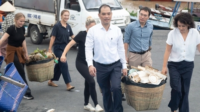 Khởi động chương trình chống ô nhiễm nhựa trong các dòng sông của Việt Nam
