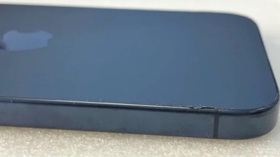 iPhone 15 Pro មាន​បញ្ហា​ផ្នែក​ខាង​ក្រោយ​របូត​ចេញ