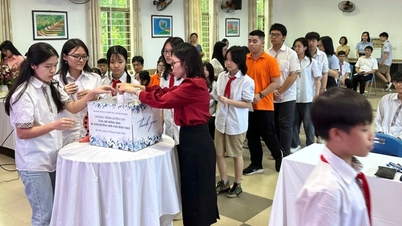 Học sinh trường Lô-mô-nô-xốp chung tay xây dựng Làng Nủ cùng báo Dân trí