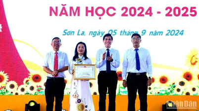Hơn 375 nghìn học sinh bước vào năm học mới