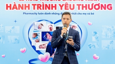 ឱសថស្ថាន ផ្តល់អំណោយតម្លៃ ១០លានដុង ដល់ម្តាយមានផ្ទៃពោះ