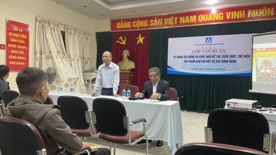 សមាគមអ្នកកាសែតទីក្រុងហាណូយ បើកវគ្គបណ្តុះបណ្តាលលើកកំពស់គុណភាពសំណេរលើការកសាងបក្ស