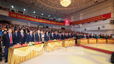 Chủ tịch nước Võ Văn Thưởng dự Lễ kỷ niệm 60 năm Ngày Bác Hồ về thăm Đảng bộ và nhân dân tỉnh Nam Định