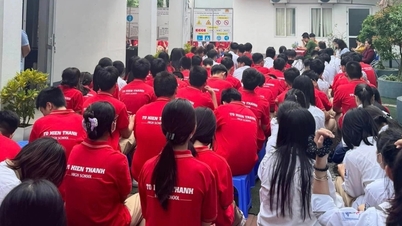 "Lỡ" tuyển sinh cả trăm học sinh không phép, trường cấp 3 ở Hà Nội nói gì?