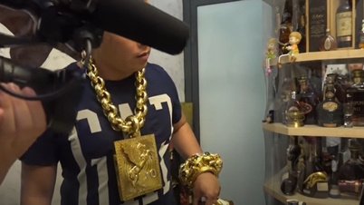 Vietnamese people show off gold and money online, good or bad?