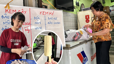 ៦៥ ឆ្នាំ​នៅ​កន្លែង​ដដែល ធ្វើ​ការ​រាល់​ថ្ងៃ លក់​ចេញ​រាល់​ថ្ងៃ