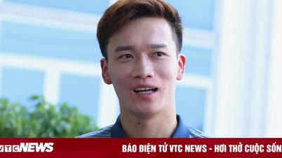 Hoang Duc លេង​ក្នុង​ផ្នែក​ទីមួយ៖ 'លេង​បាល់​ទាត់ និង​មើល​ថែ​គ្រួសារ' តើ​មាន​អ្វី​ខុស?