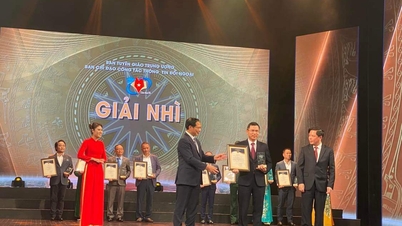 Lễ trao Giải thưởng toàn quốc về thông tin đối ngoại lần thứ IX