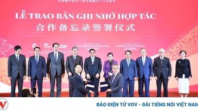 Vietnam Airlines ký hợp tác đưa gần 300.000 khách Trung Quốc đến Việt Nam