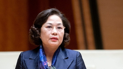 អភិបាលខេត្ត Nguyen Thi Hong បានរំឮកពីពេលវេលា 'មិនអាចបំភ្លេចបាន' ទាក់ទងនឹង SCB