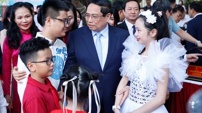 Thủ tướng Chính phủ dự lễ khai giảng tại ngôi trường đặc biệt của Thủ đô