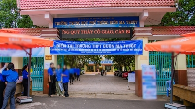 គ្រូ​សុំ​បង់​រំលស់​តាម​ចំនួន​ដែល​ទទួល​ខុស នាយក​វិទ្យាល័យ​ប៊ុន​ម៉ា​ធួ​ត ចេញ​មុខ​ទទួលខុសត្រូវ