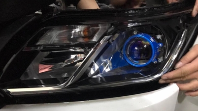 Eliminate the regulation that car lights must be of the original type to be registered.