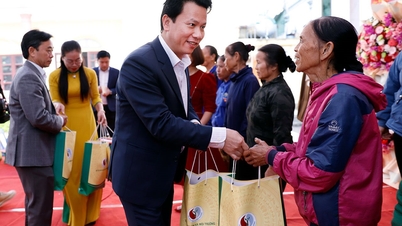 Những hình ảnh hoạt động của Bộ trưởng Đặng Quốc Khánh tại Ngày hội đại đoàn kết toàn dân tộc