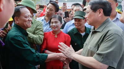 Thủ tướng Phạm Minh Chính dâng hương tại Khu tưởng niệm Đại tướng Võ Nguyên Giáp và tri ân những người làm nên Chiến thắng Điện Biên Phủ