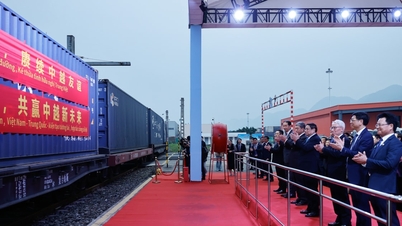 Removing transport bottlenecks, opening new trade corridors to Central Asia and Europe