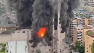 Fire at Chinese shopping mall kills at least 6 people
