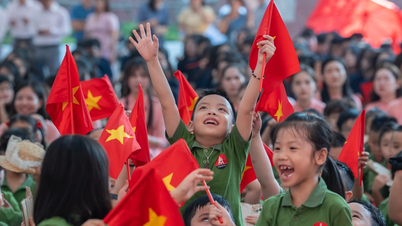 Demain, les étudiants de Hanoi auront un jour de congé pour éviter le super typhon Yagi.