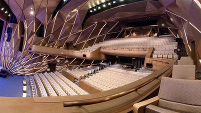 Hoan Kiem Theater in the top 10 most wonderful opera houses in the world