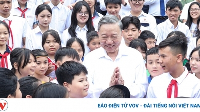 អគ្គលេខាធិការ និងជាប្រធាន To Lam ផ្ញើលិខិតទៅកាន់វិស័យអប់រំនៅថ្ងៃបើកសម្ពោធ