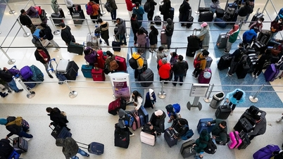 The Secret of People Who Love Connecting Flights