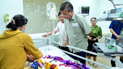 Sechstklässlerin wurden beide Beine abgetrennt: Die Verantwortlichen des Kien Giang fordern das Krankenhaus auf, sich auf die Behandlung der Patientin zu konzentrieren