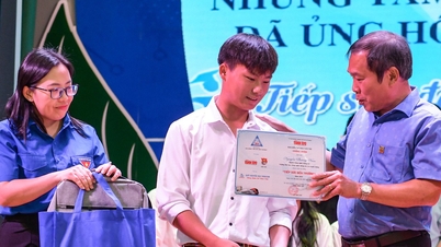 Vinacam Company contributes 2.5 billion VND to School Support