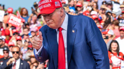 Ông Trump đổi chiến thuật để lật ngược thế cờ trước bà Harris