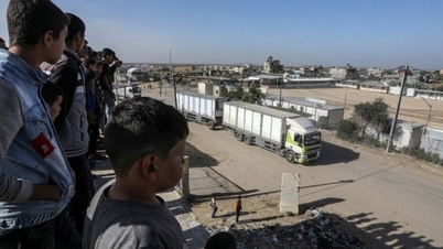 Israel-Hamas conflict: 6 new humanitarian flights; UN Secretary-General invokes Article 99 of the Charter for the first time