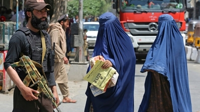 Lãnh tụ tối cao Afghanistan nói Taliban cứu phụ nữ khỏi áp bức