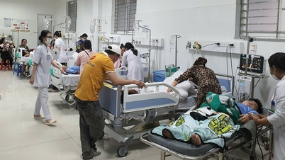 50 học sinh nhập viện nghi ngộ độc thực phẩm